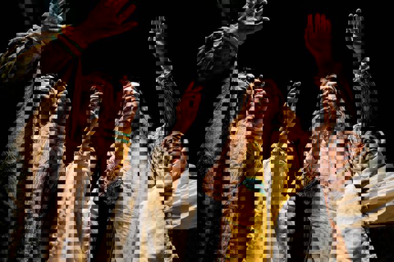 Grupo Teatral Apresenta Peça Inspirada em Lendas Populares Regionais